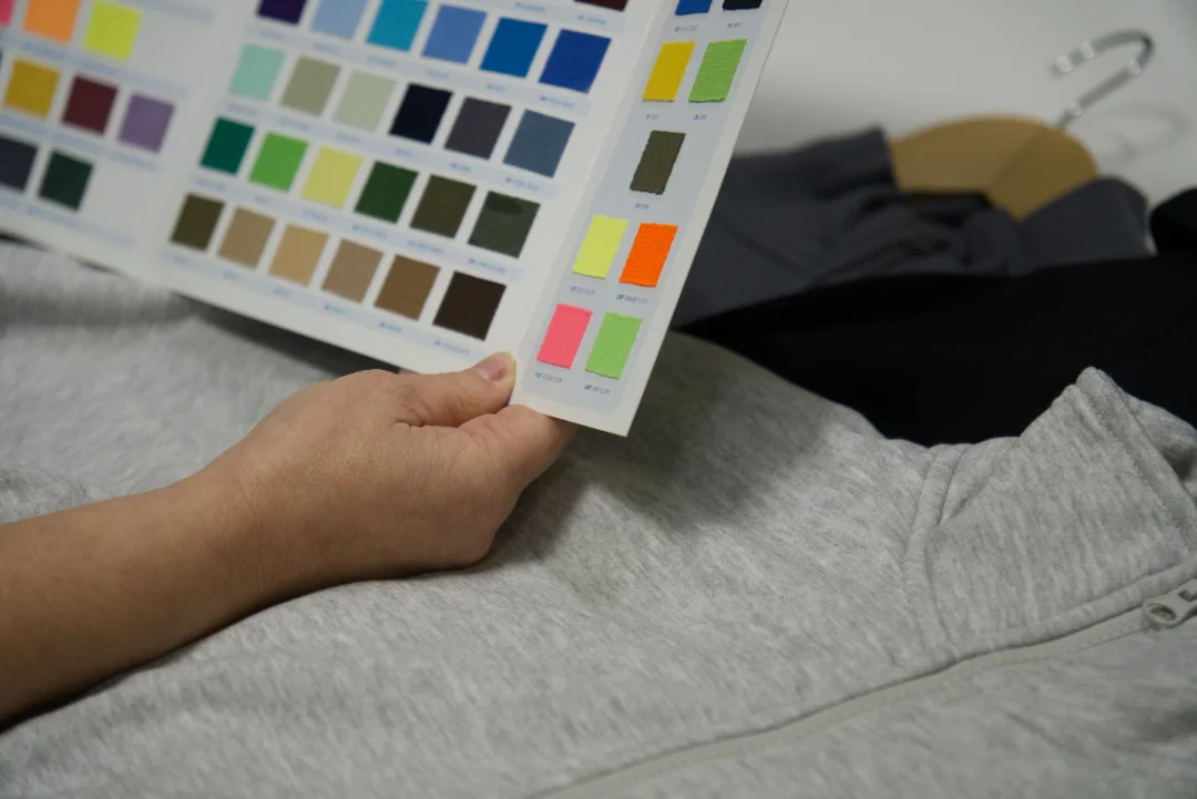 Come creare felpe personalizzate: 3 falsi miti e consigli