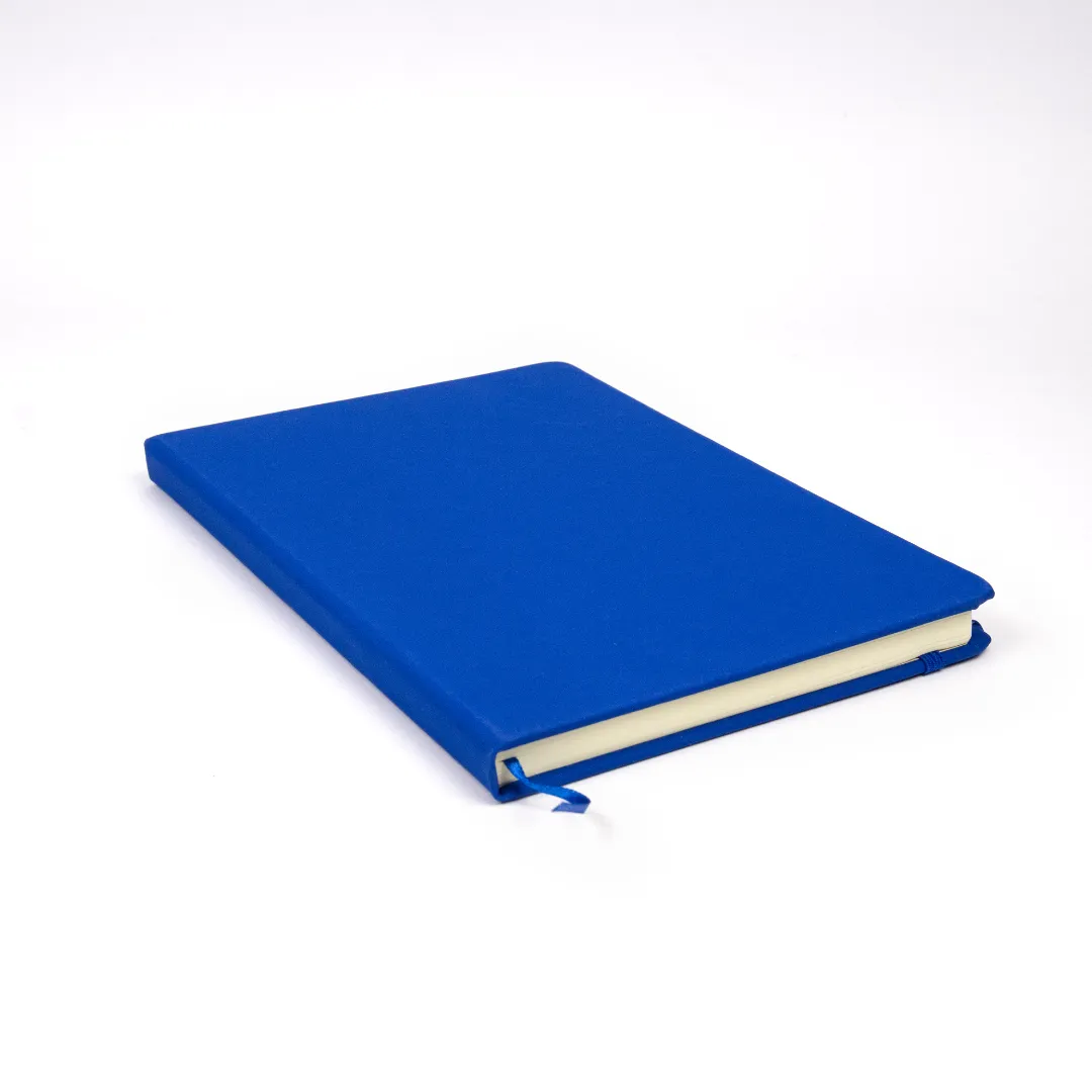Block notes A5 Cilux con copertina rigida in PU vista frontale con elastico